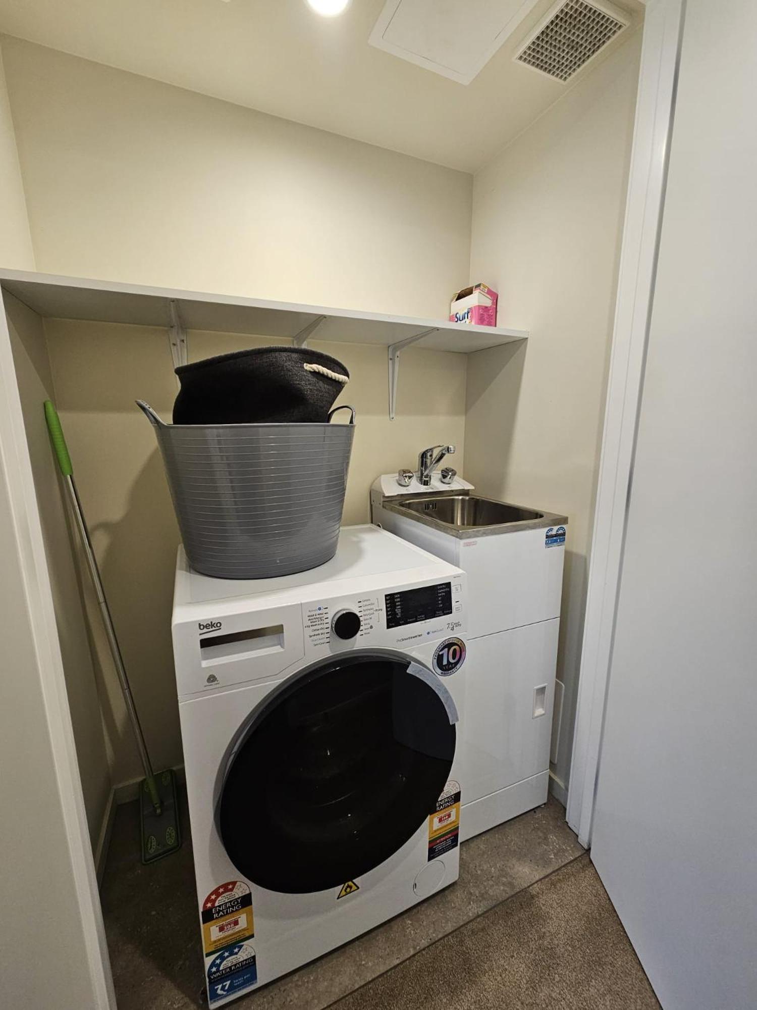 Queenstown Studio - 5Mins To Airport - Aircond - Free Wifi - Walk To Centre エクステリア 写真