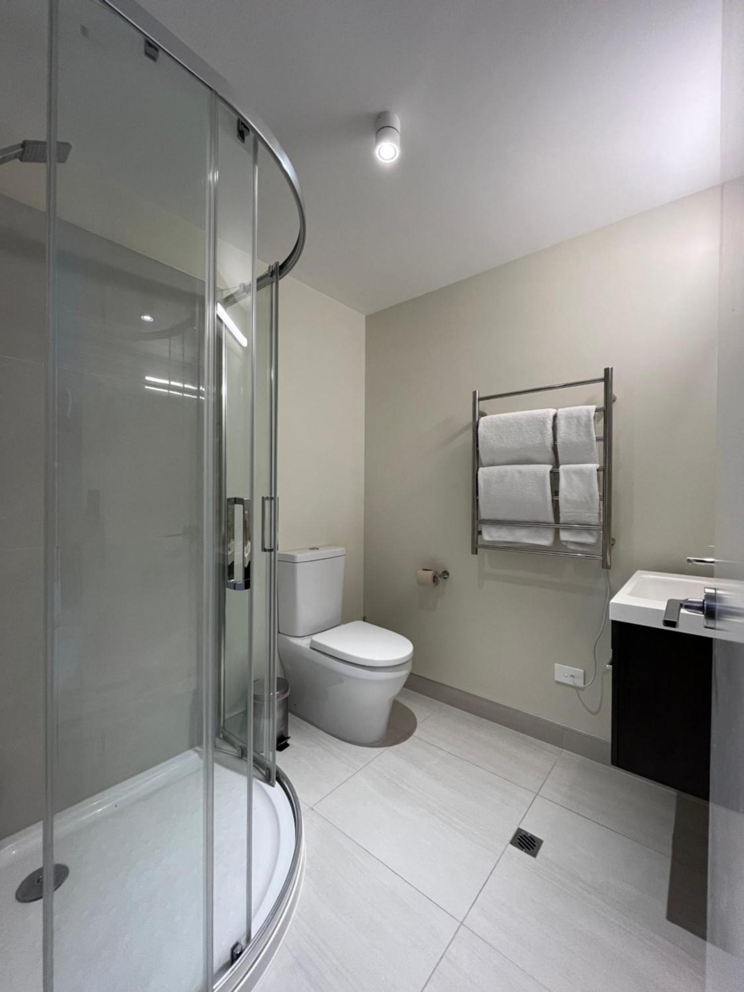 Queenstown Studio - 5Mins To Airport - Aircond - Free Wifi - Walk To Centre エクステリア 写真